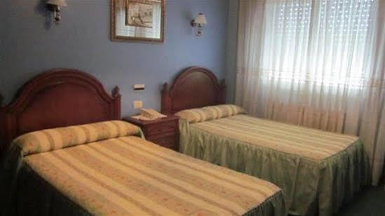 Hotel Internacional Porrino Bagian luar foto